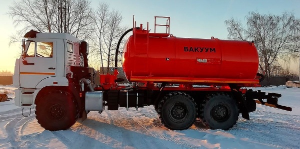 Вакуумный автомобиль КАМАЗ 43118-48 ЧМЗ МВ10