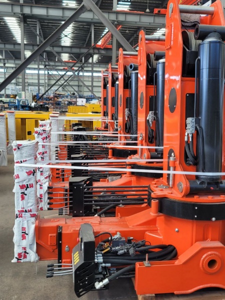 Завод по изготовлению КМУ BOB-LIFT: взгляд изнутри.